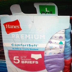 HANES PREMIUM GIRLS ‘TAGLESS BRIEFS,
5 PACK